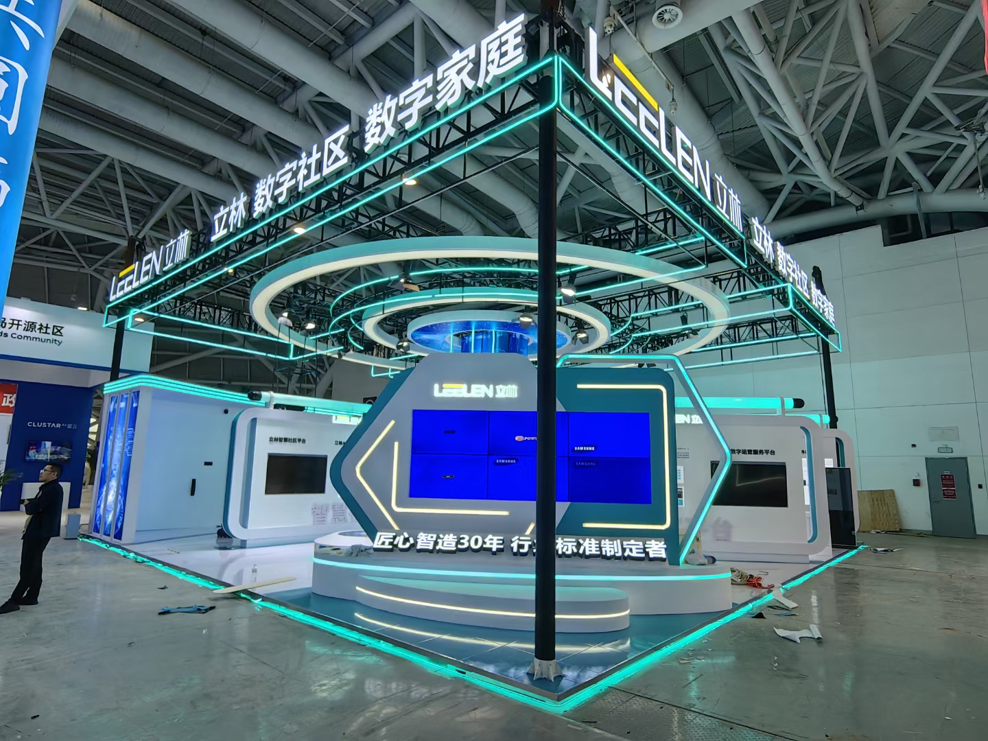 廣州展覽展會(huì)設(shè)計(jì) 展覽展臺(tái)搭建工廠廠家 展覽展位設(shè)計(jì)公司 廣州展覽展會(huì)設(shè)計(jì) 展覽展臺(tái)搭建工廠廠家 展覽展位設(shè)計(jì)公司